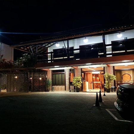 Hotel Das Palmeiras Paracatu Extérieur photo