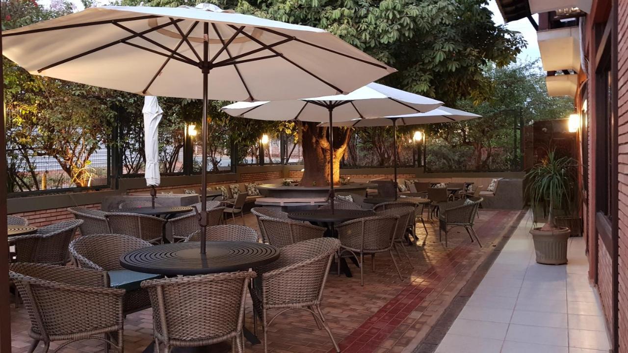 Hotel Das Palmeiras Paracatu Extérieur photo