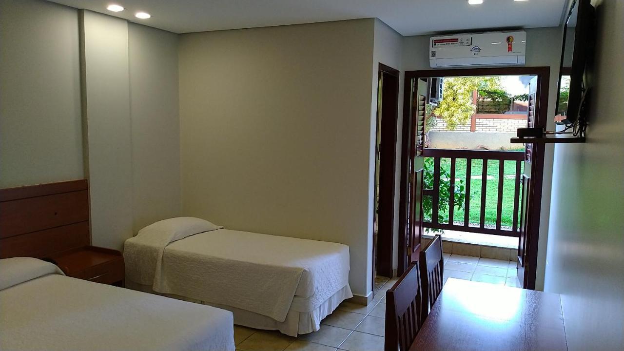 Hotel Das Palmeiras Paracatu Extérieur photo
