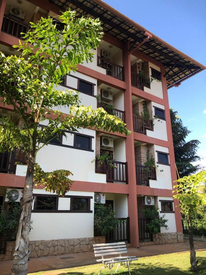 Hotel Das Palmeiras Paracatu Extérieur photo
