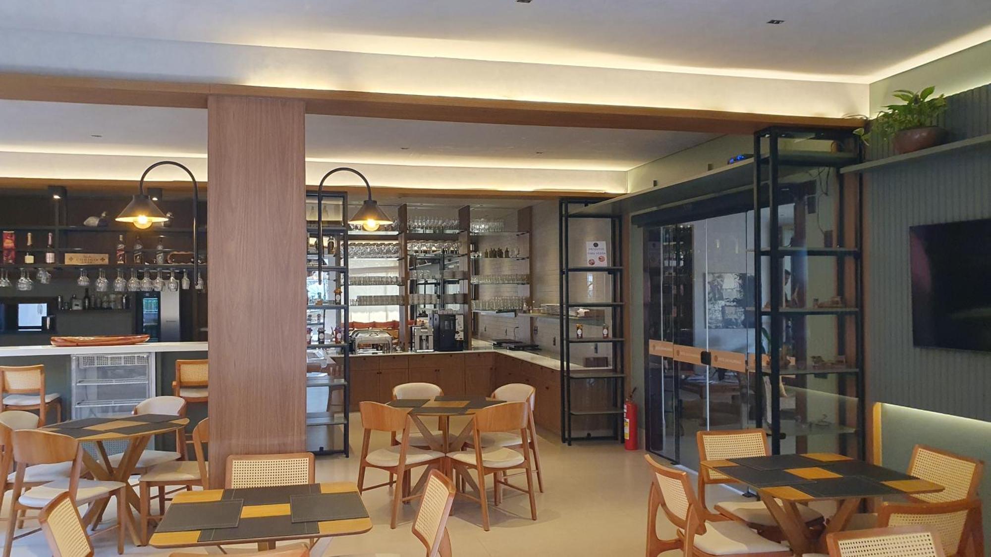 Hotel Das Palmeiras Paracatu Extérieur photo