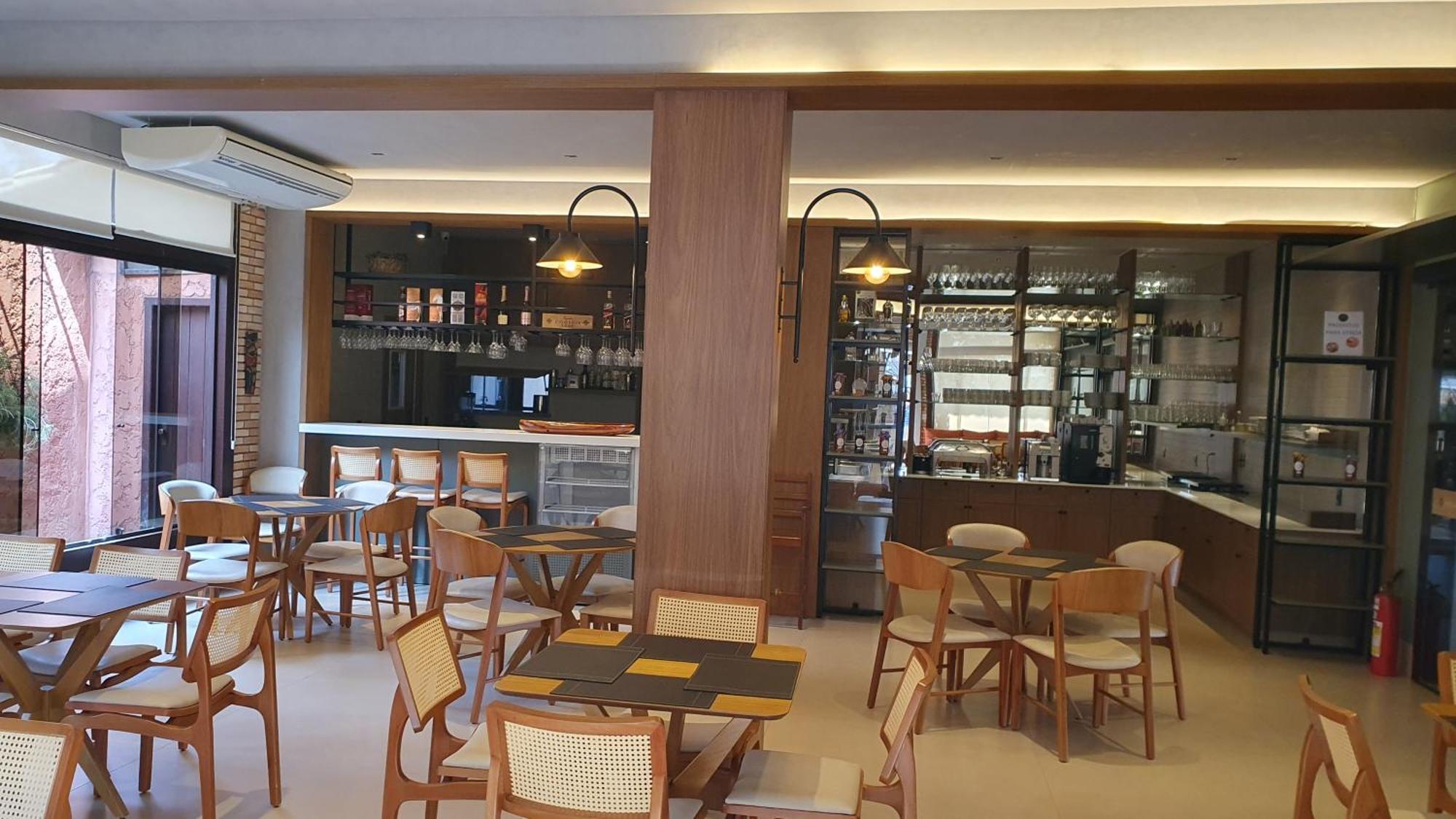 Hotel Das Palmeiras Paracatu Extérieur photo