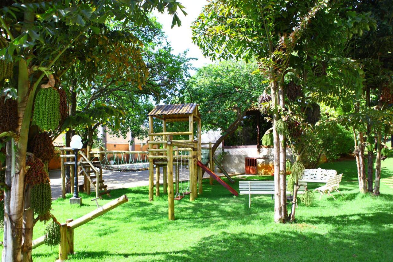 Hotel Das Palmeiras Paracatu Extérieur photo